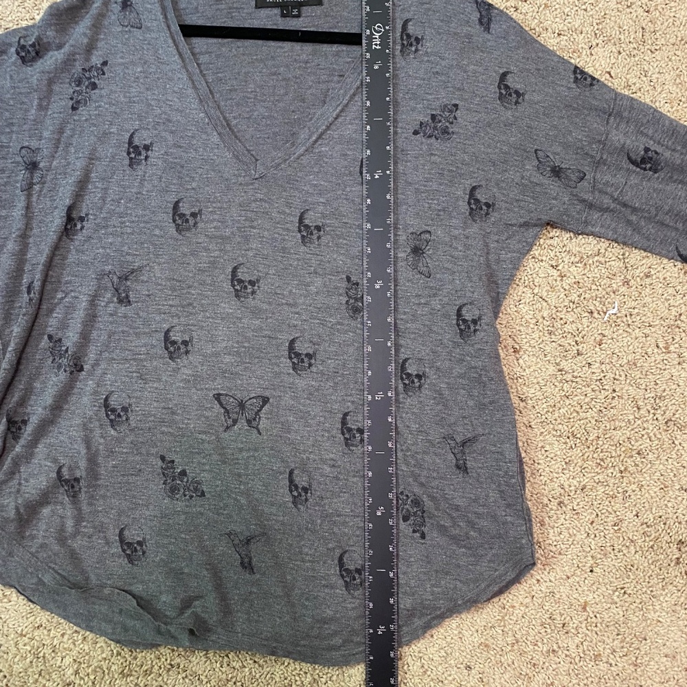 Skull Cashmere Cotton V-neck Large skulls butterflies hummingbirds flowers - Picture 8 of 8